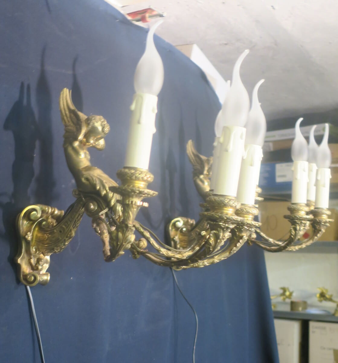 paire d'appliques à quatre bras de lumière