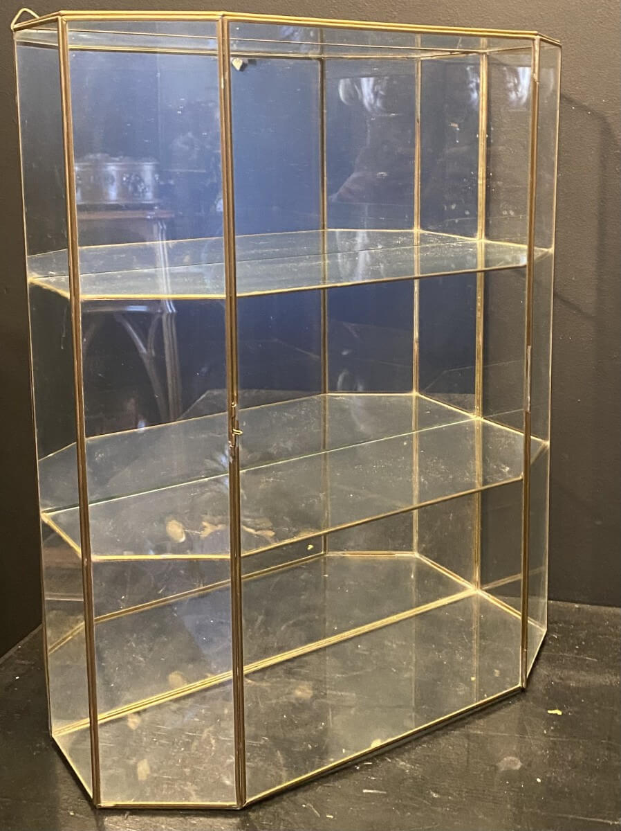 petite vitrine à poser  ou à suspendre