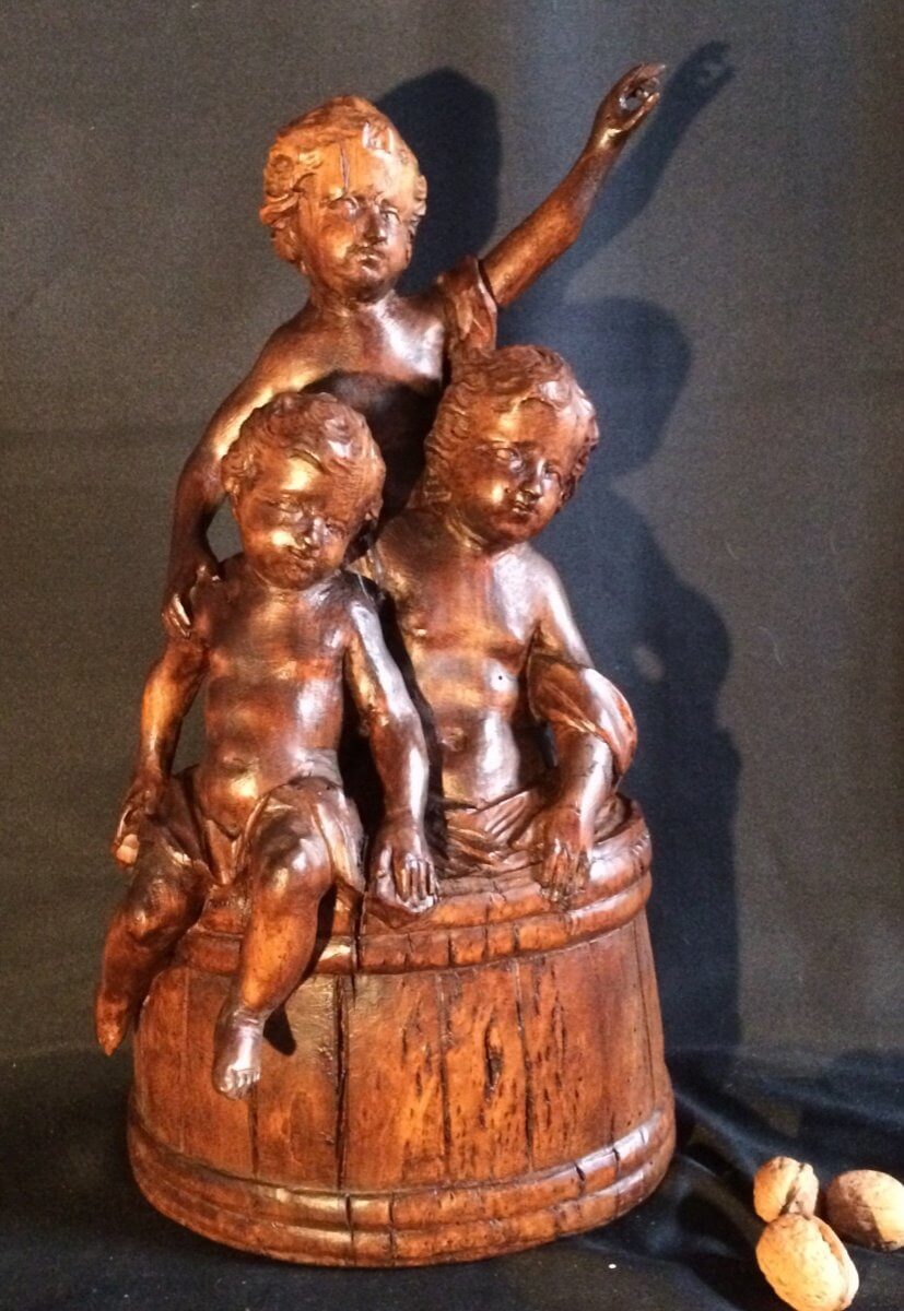 Saint Nicolas Arrive, Les Trois Petits Enfants Aussi .