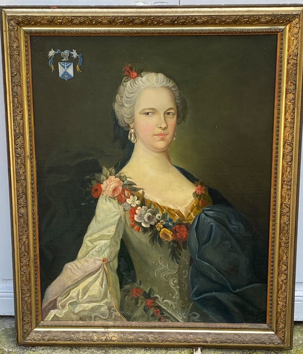 Portrait De Femme Armorié .