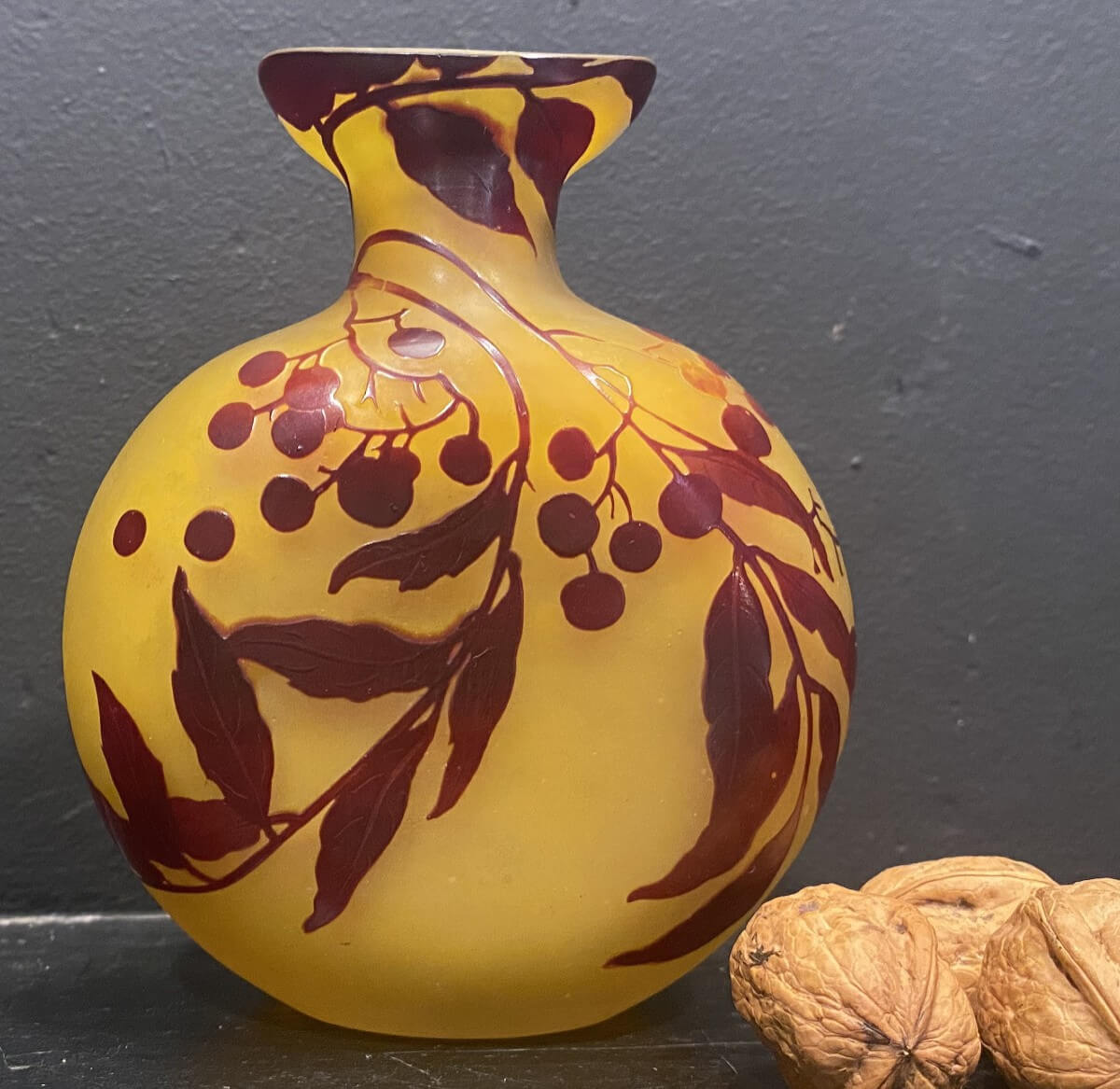 vase Gallé à décor de sorbier des oiseleurs