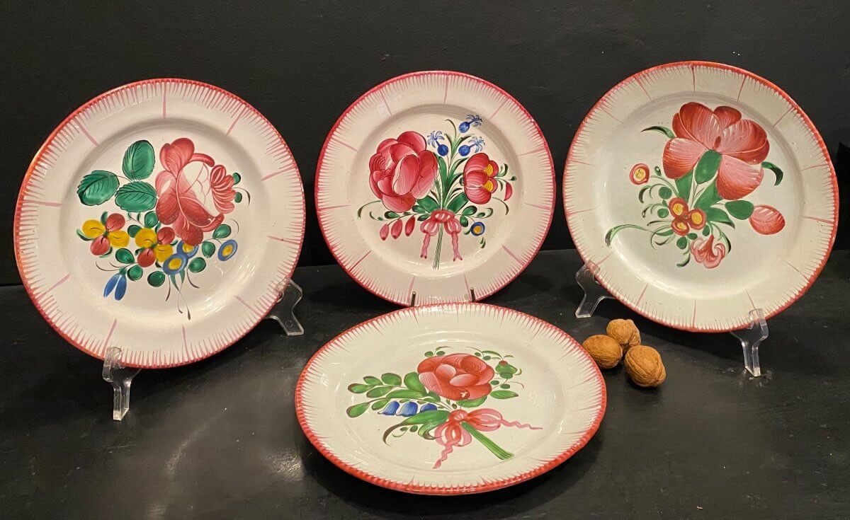 4 Assiettes, Bouquets De Fleurs