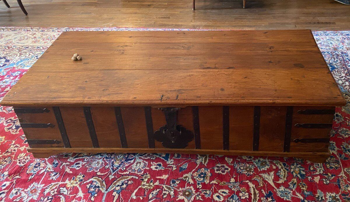 Coffre Toscan Du XVIII° Siècle, table basse