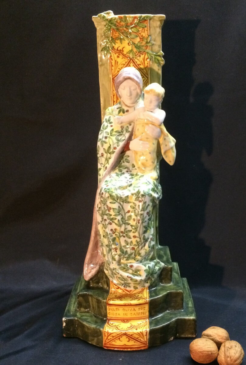 Vierge En Faïence, Dite Vierge Aux Olives de Minghetti