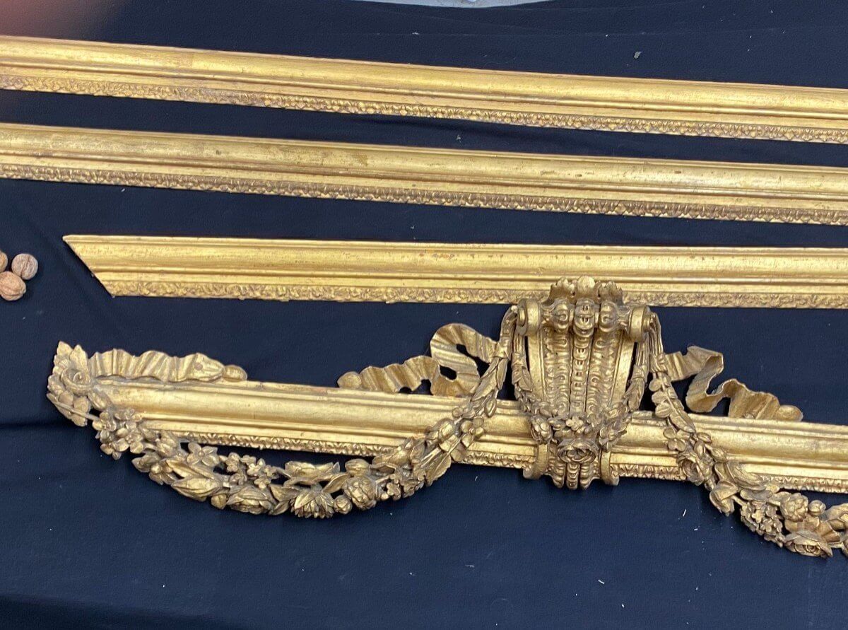 Baguettes En Bois Sculpté Et Doré XVIII°