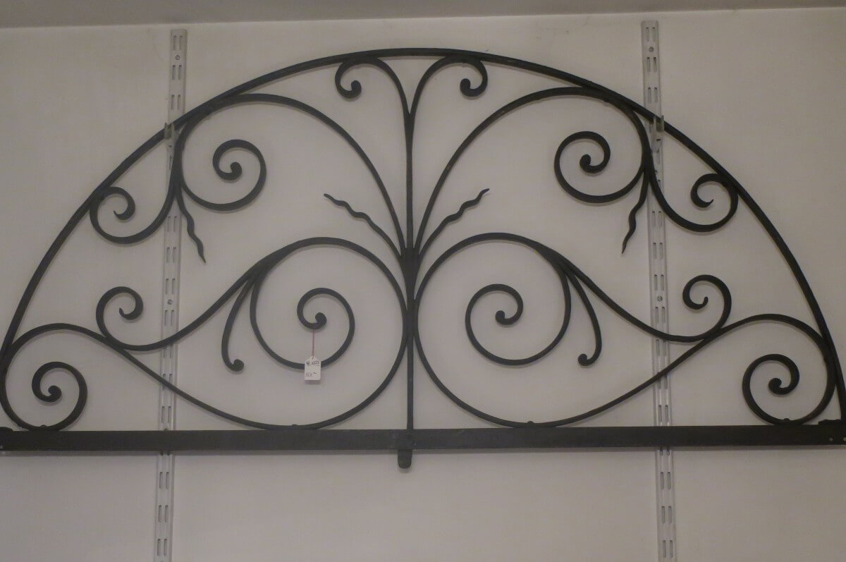 Grille En Fer Forgé Du XIX° Siècle