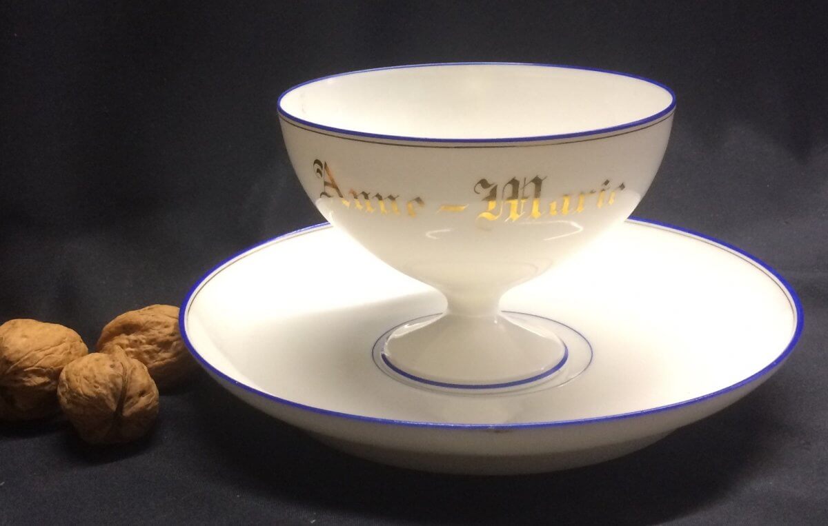 Tasse Et Sa Soucoupe En Porcelaine De Limoges