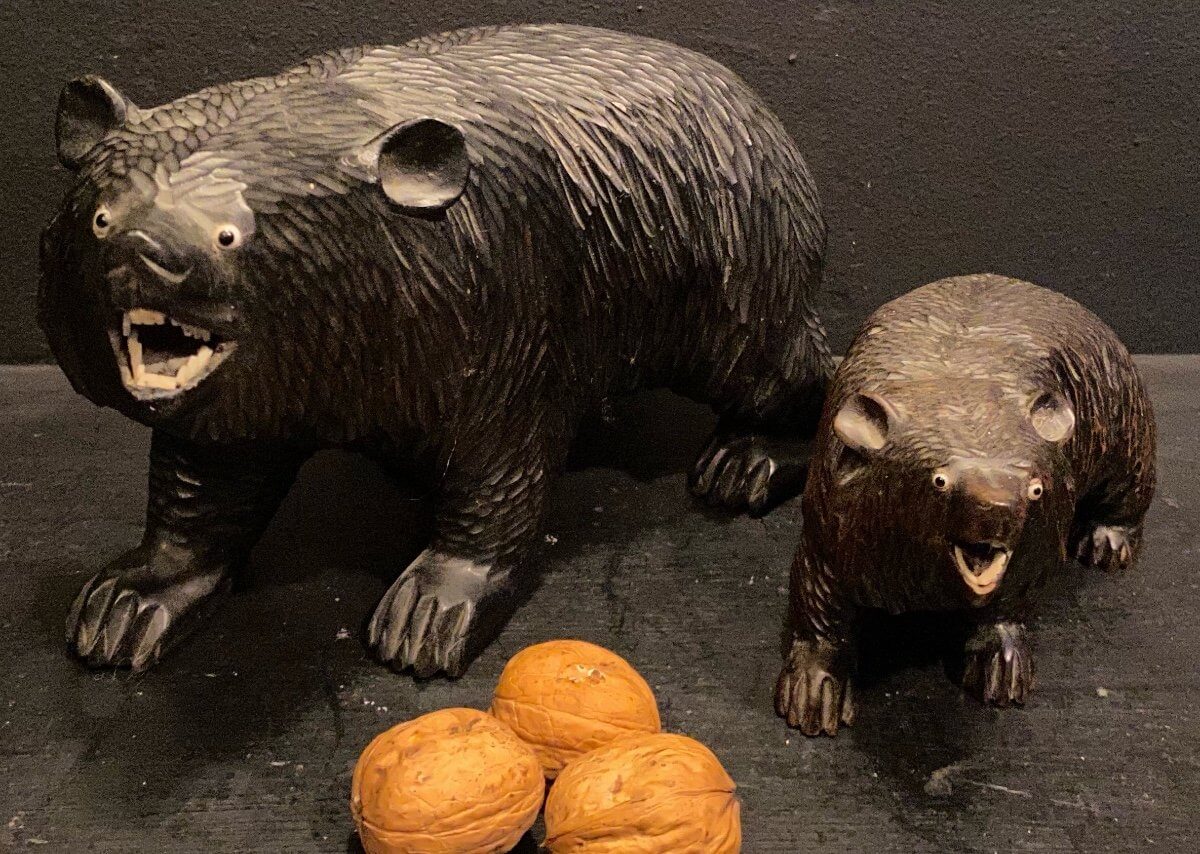 Deux Grizzlis En Bois
